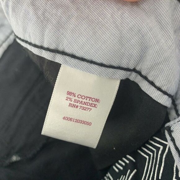 Black Cuffed Chino Shorts Size 7 Zig Zag Print - Picture 5 of 5